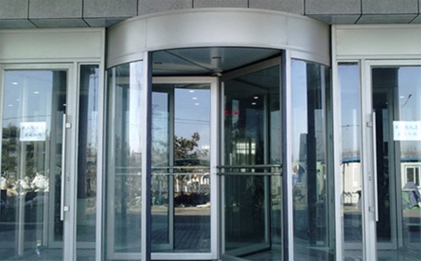 酒店采用不锈钢玻璃门的优势？